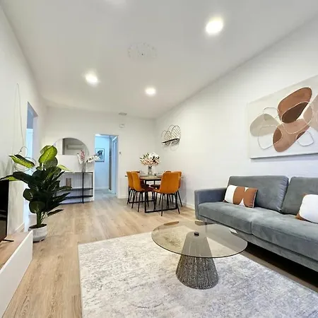 Spacious 3bd With 2bh & Ac Апартаменты *