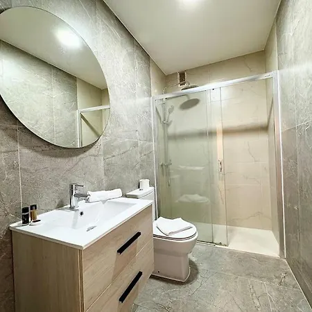 Spacious 3bd With 2bh & Ac Малага