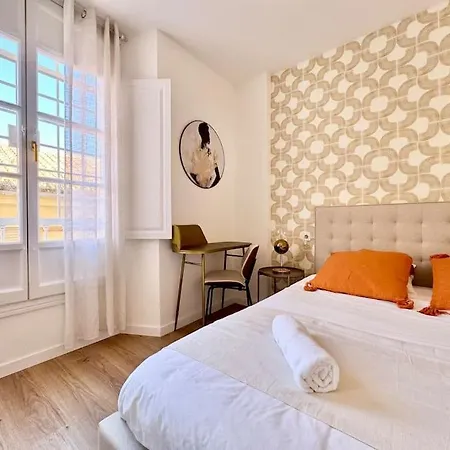 Spacious 3bd With 2bh & Ac شقة *